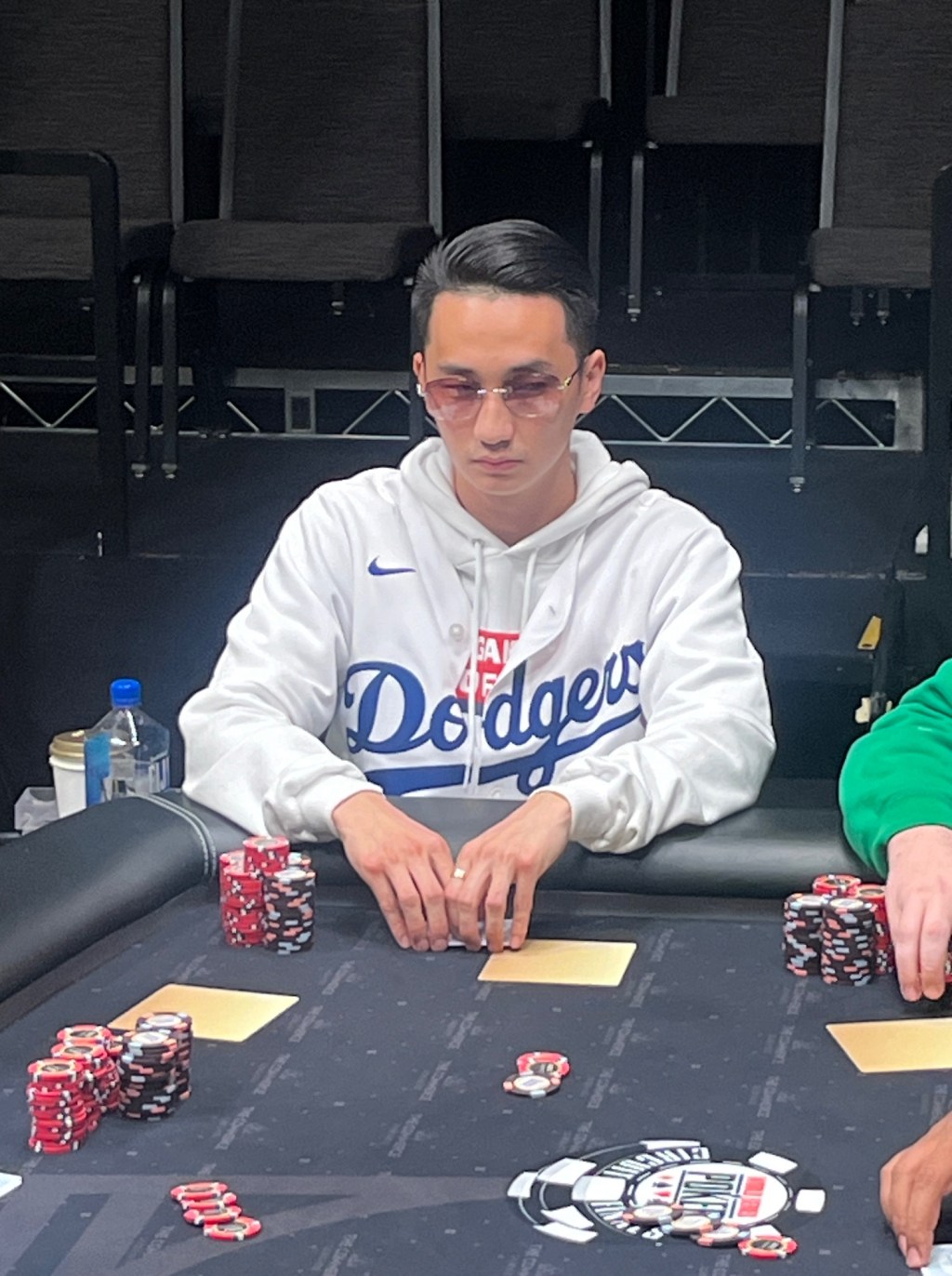 Edward Pak Eliminated in 7th Place&nbsp;($45,076)